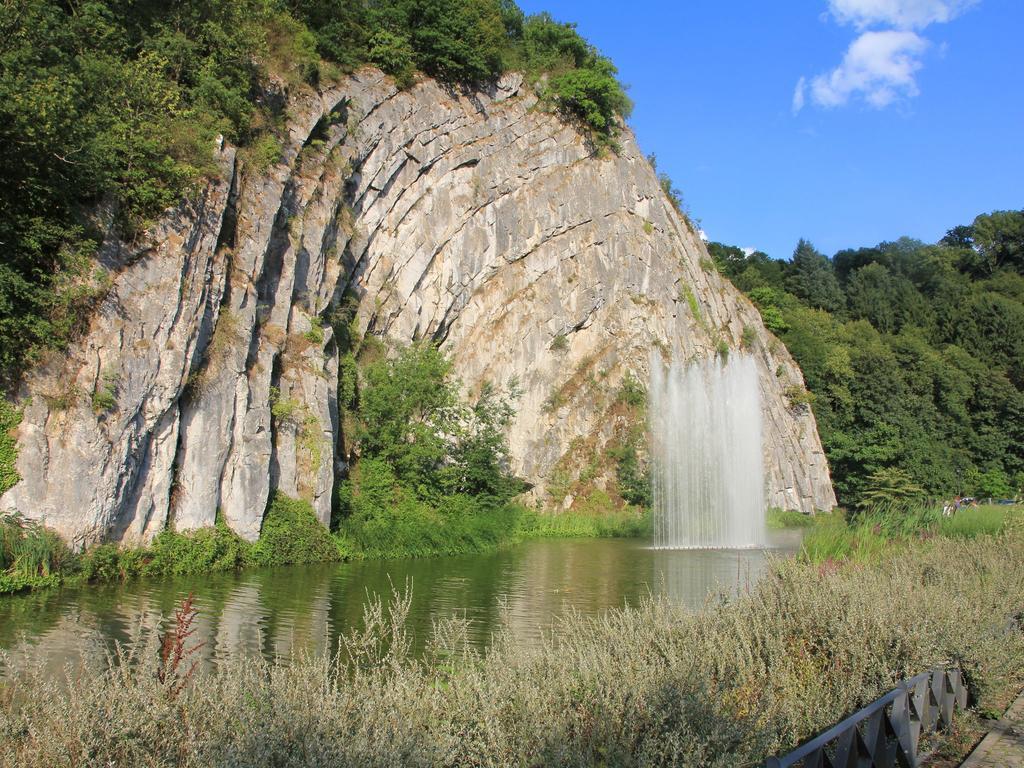 Charming Holiday Home In Durbuy With Sauna バルヴォー エクステリア 写真